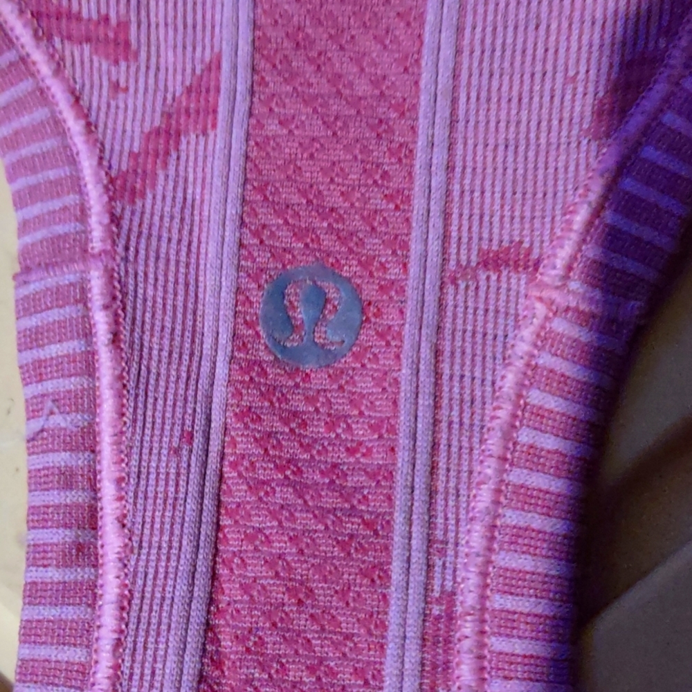 Lululemon Swiftly Tech Racerback - Picture 9 of 10